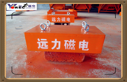 永磁除鐵器，內蒙古永磁平板除鐵器知識參數_內部磁塊安裝方法_內蒙古永磁平板除鐵器型號價(jià)格